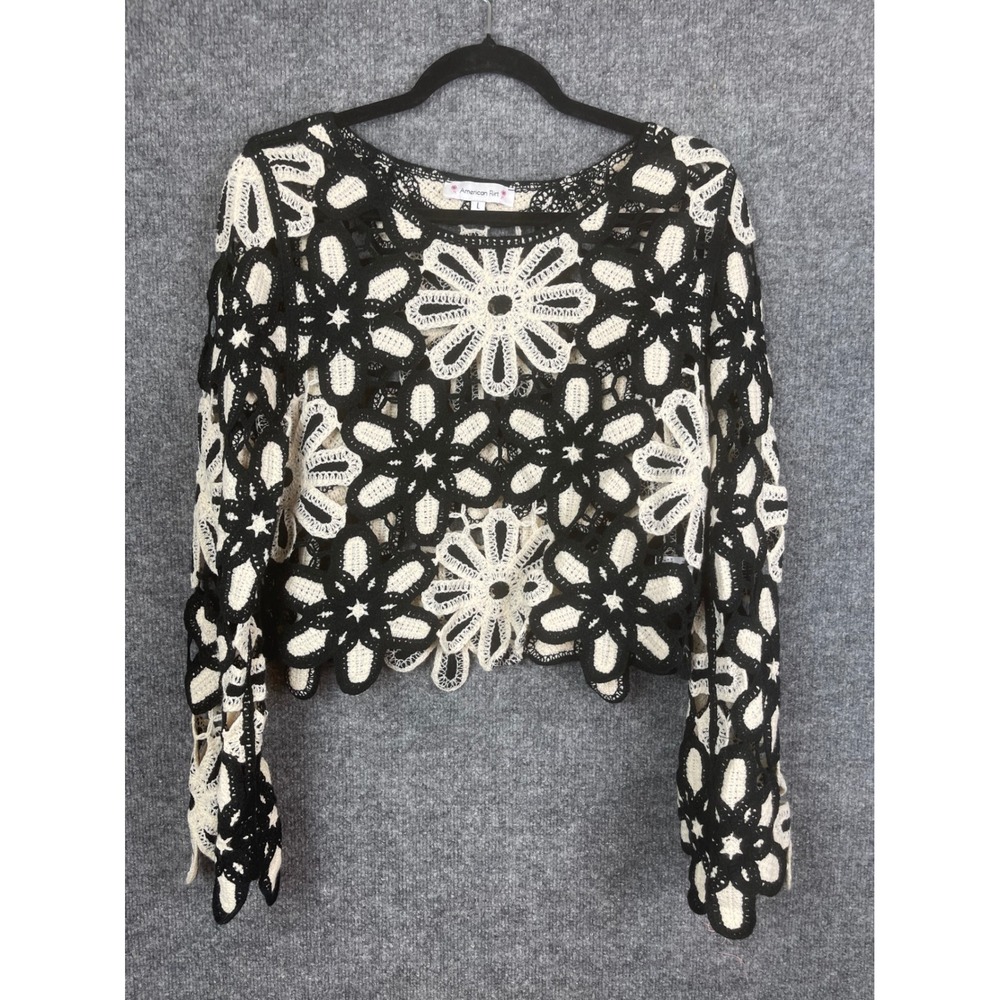 American Flirt Crochet Top Womens Large Black White Excellent Floral Long Sleeve